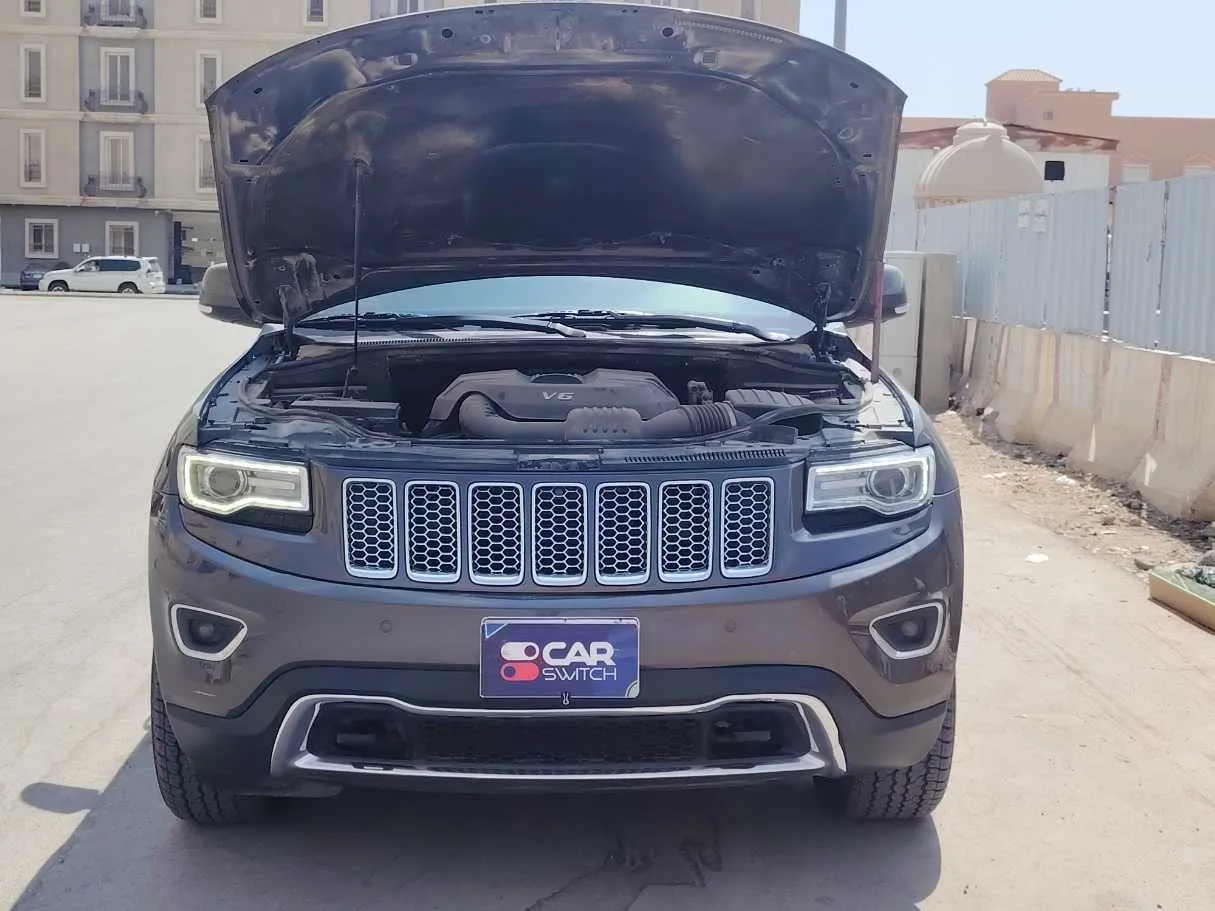 Car image 30