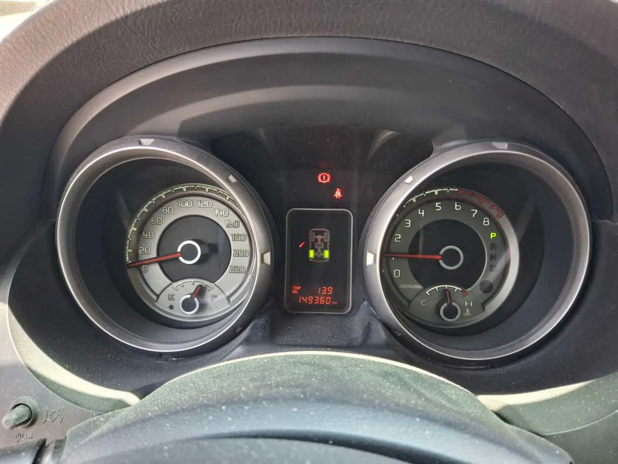 Car image 18