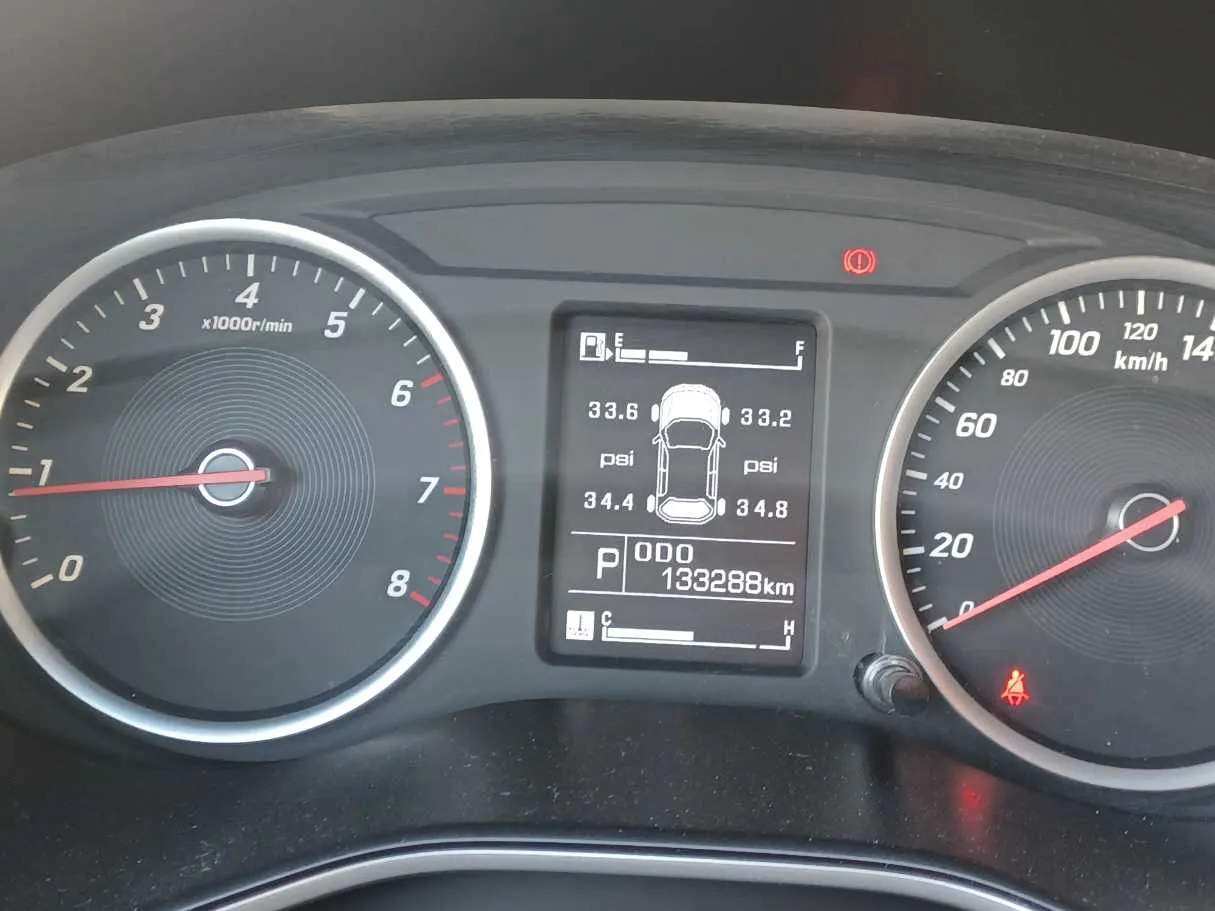 Car image 18