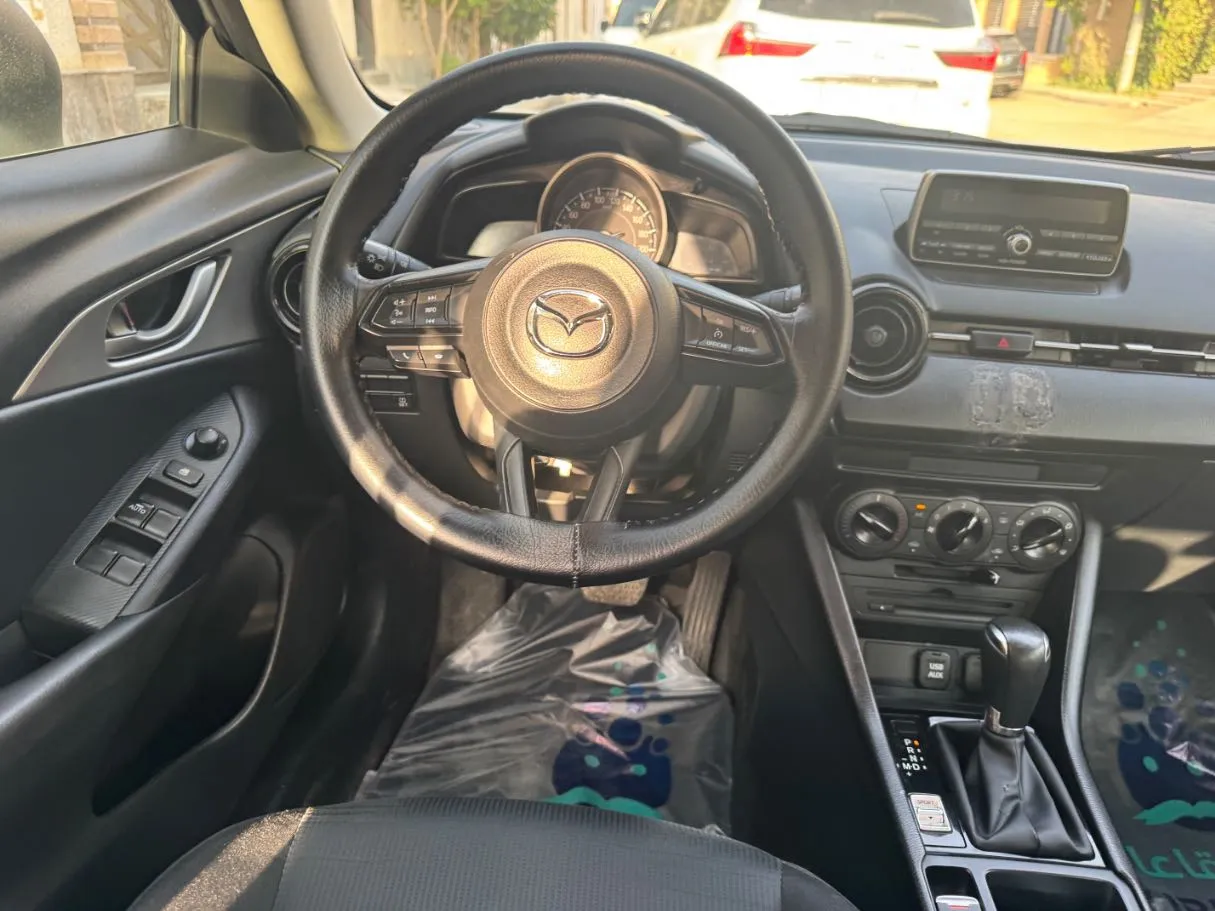 Car image 17