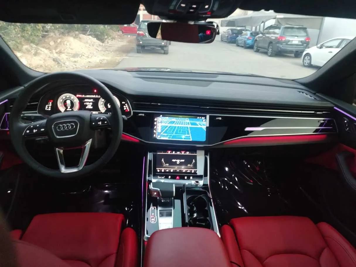 Car image 20
