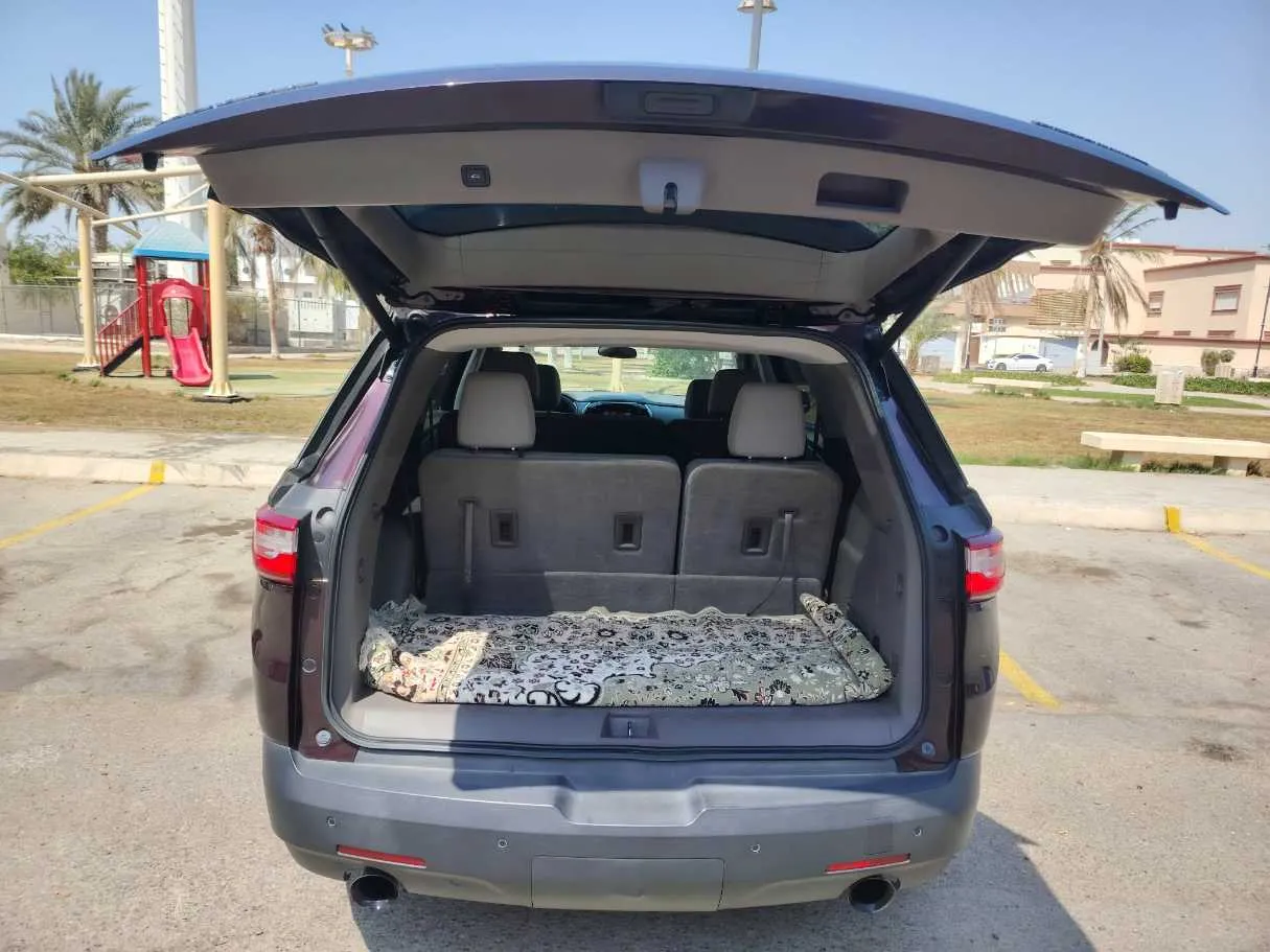 Car image 34