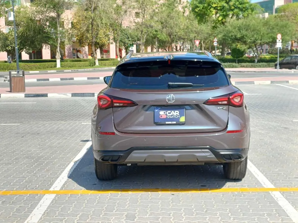 Car image 6