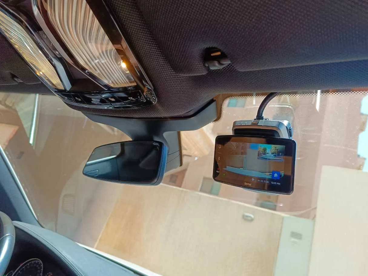 Car image 36