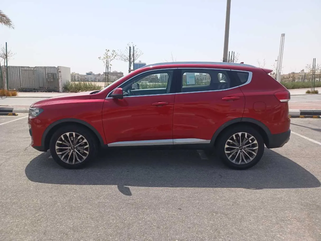 Car image 8