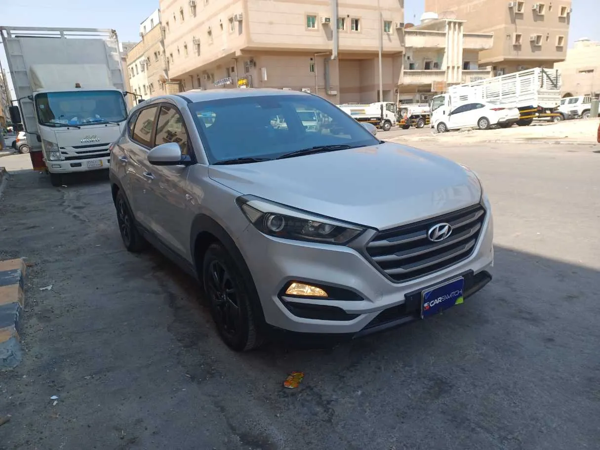 Car image 3