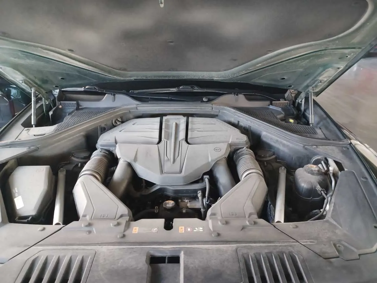 Car image 27