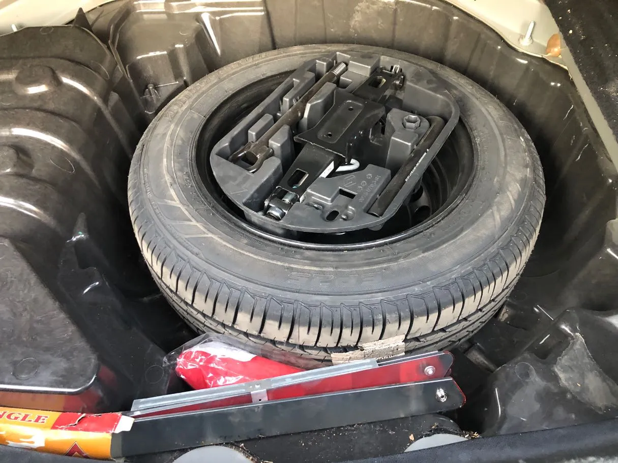 Car image 20