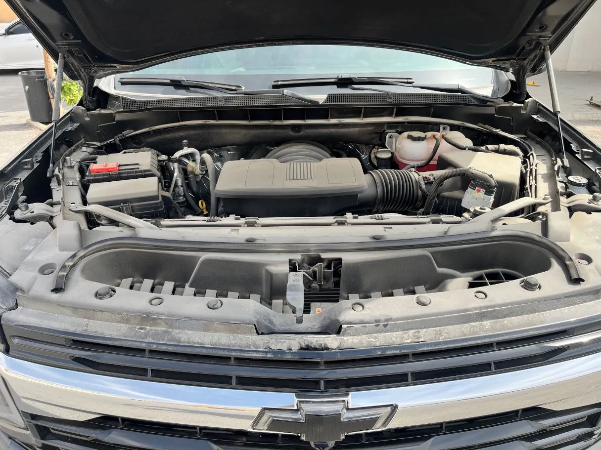 Car image 18
