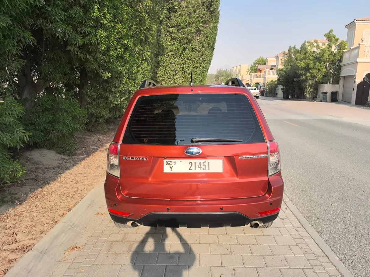 Car image 8