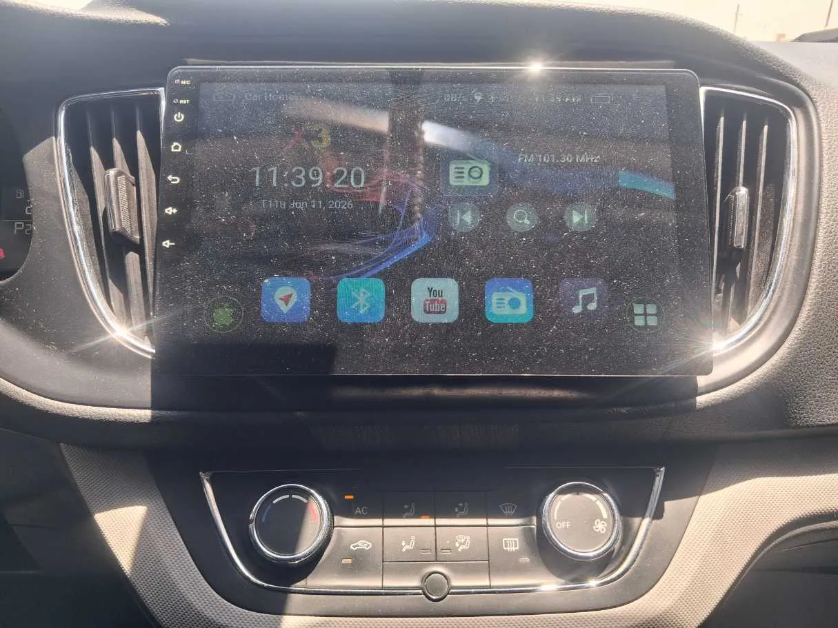 Car image 15