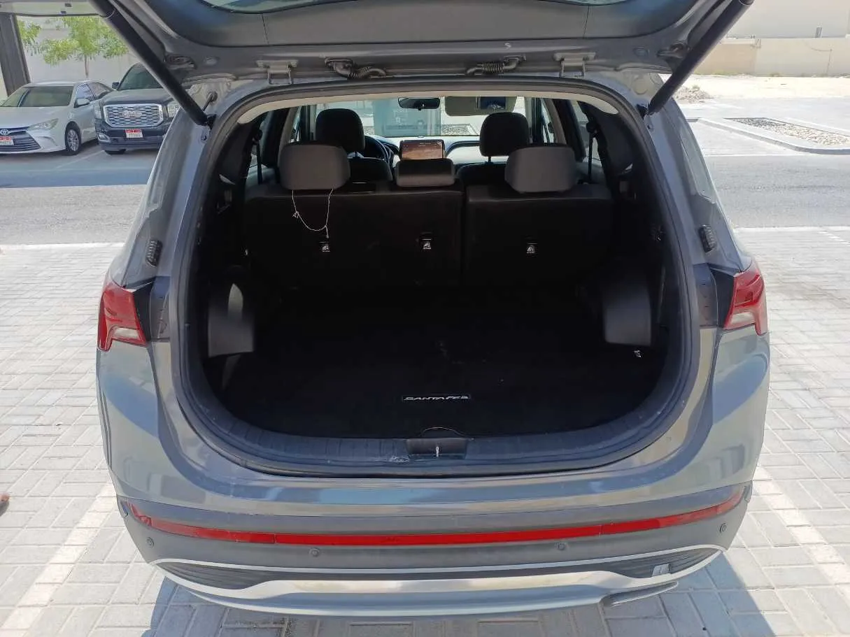 Car image 20