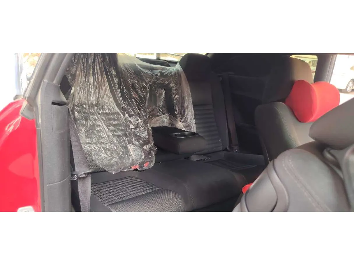 Car image 13