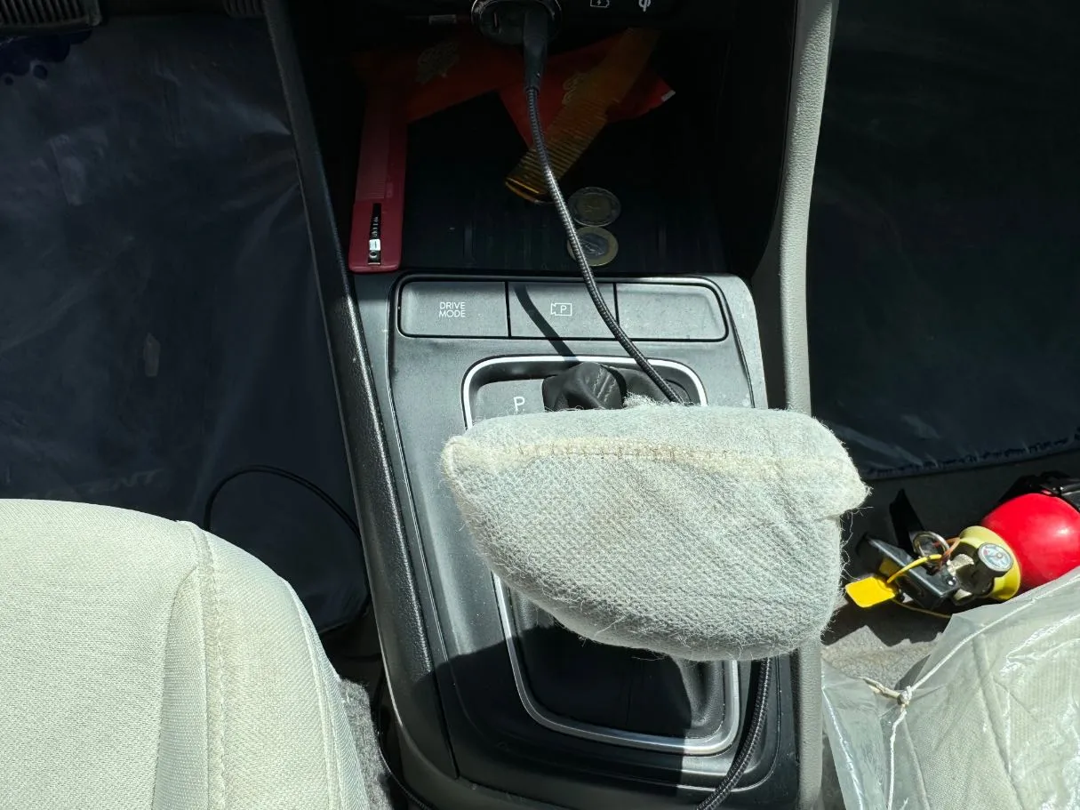 Car image 18