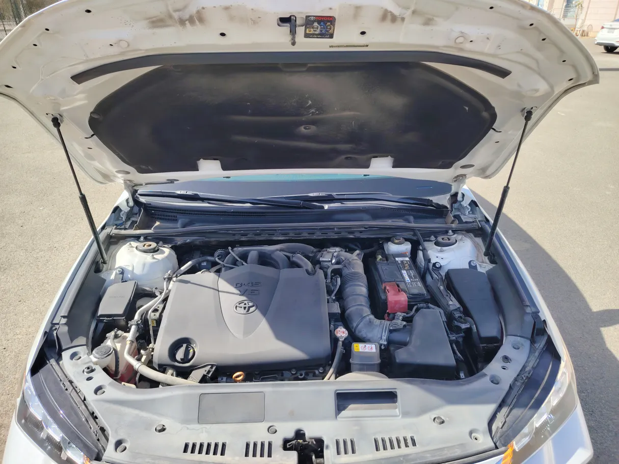 Car image 32