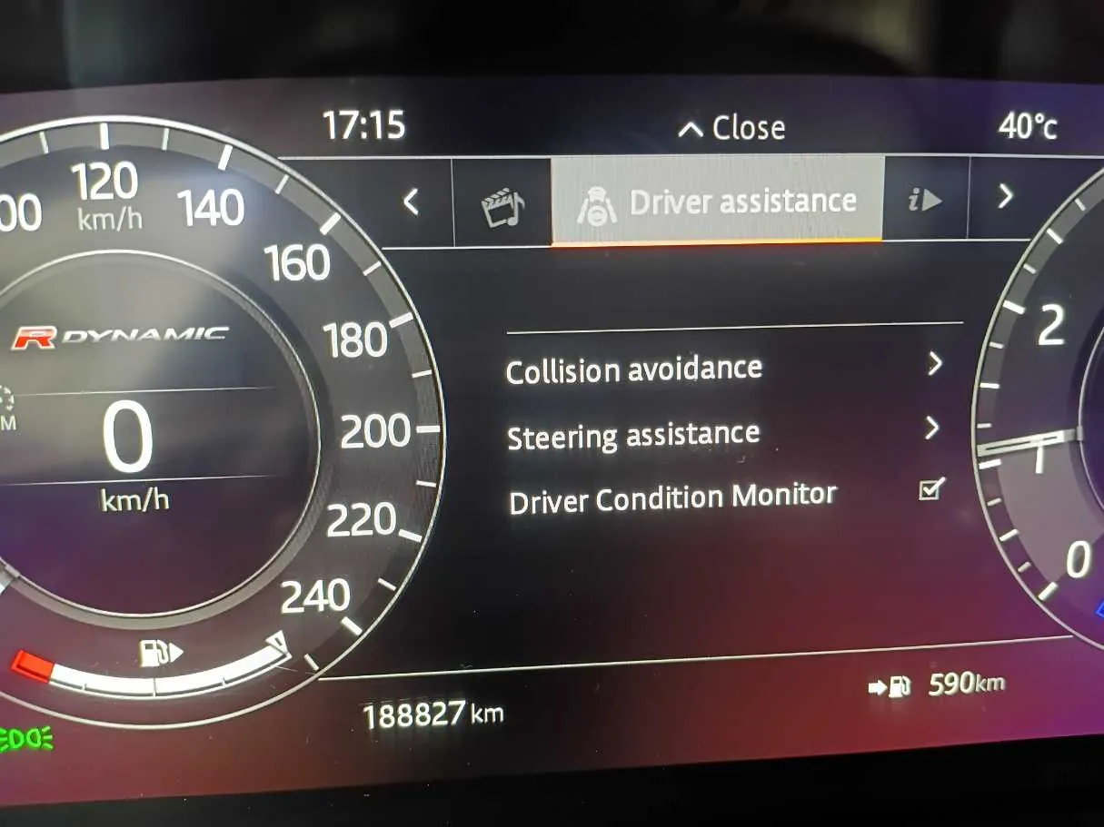 Car image 23