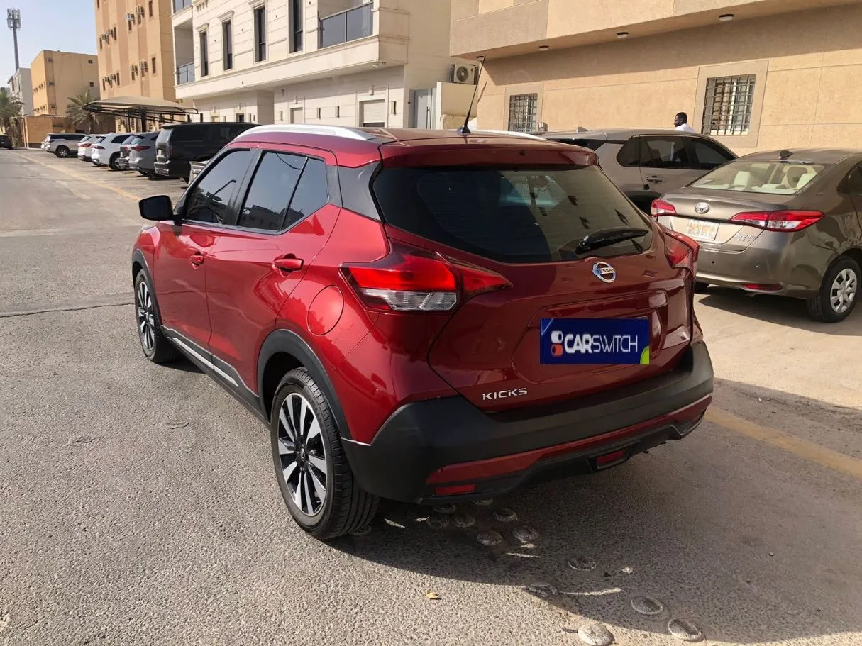 Car image 7