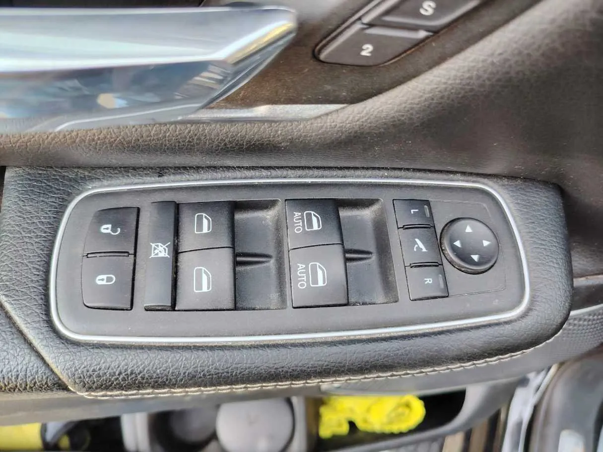 Car image 41