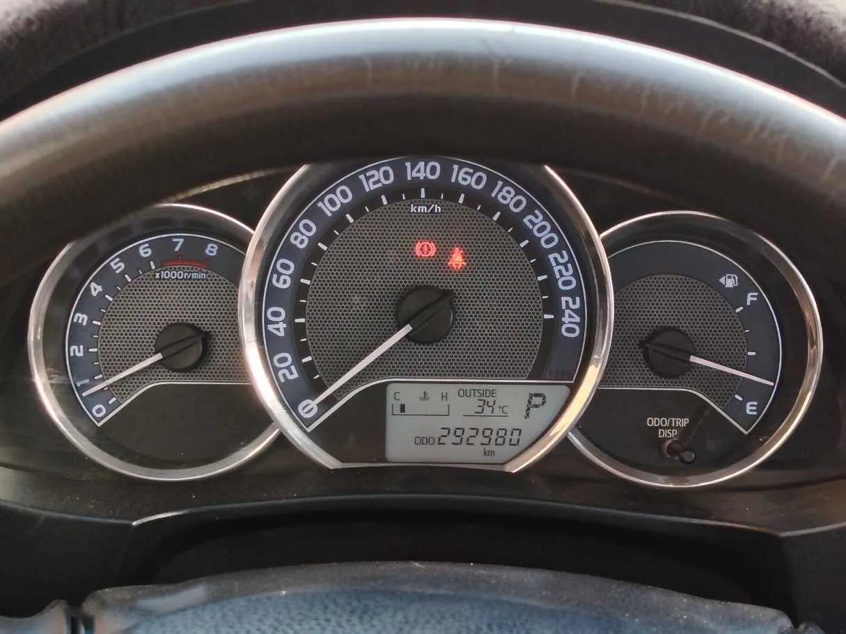 Car image 19