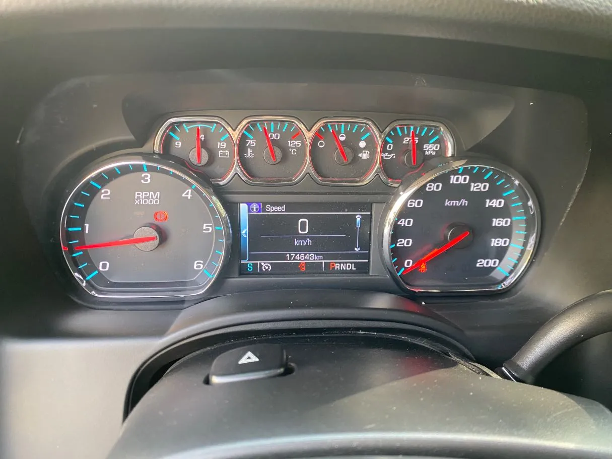 Car image 17