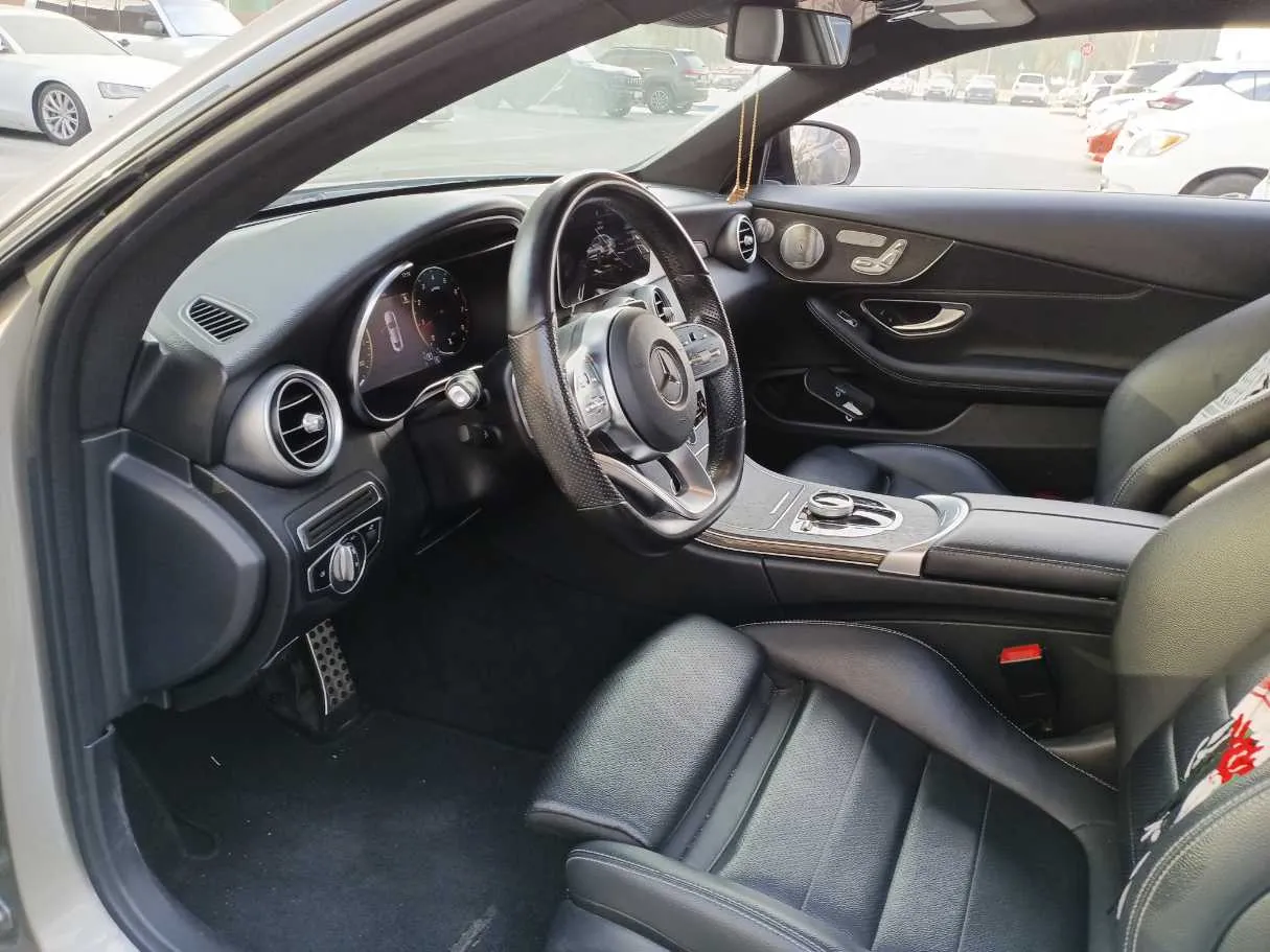 Car image 7
