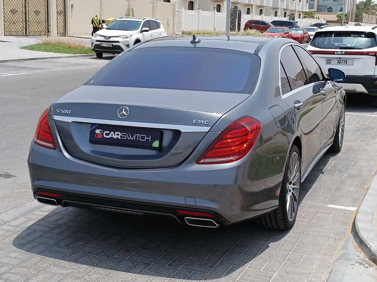 Car image 5