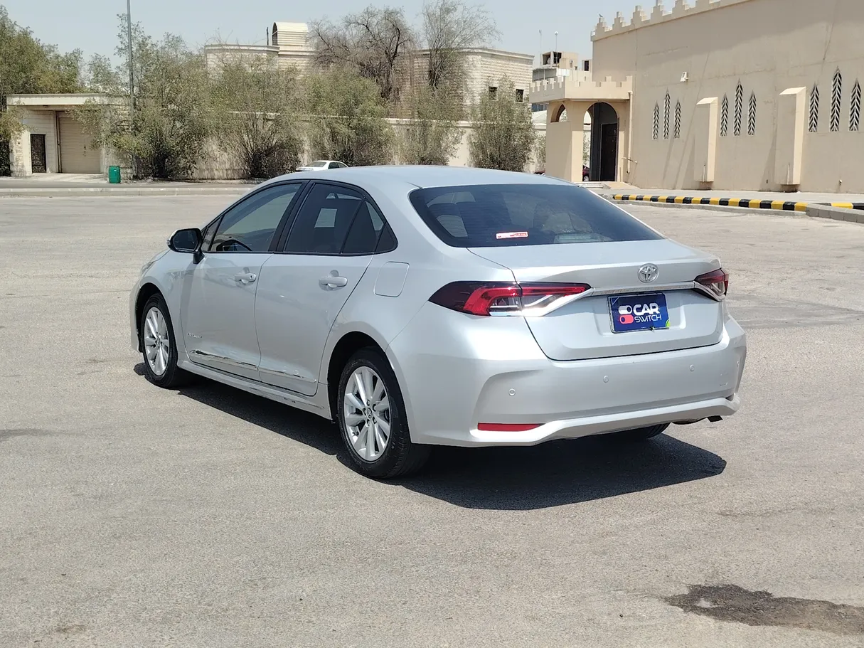 Car image 7