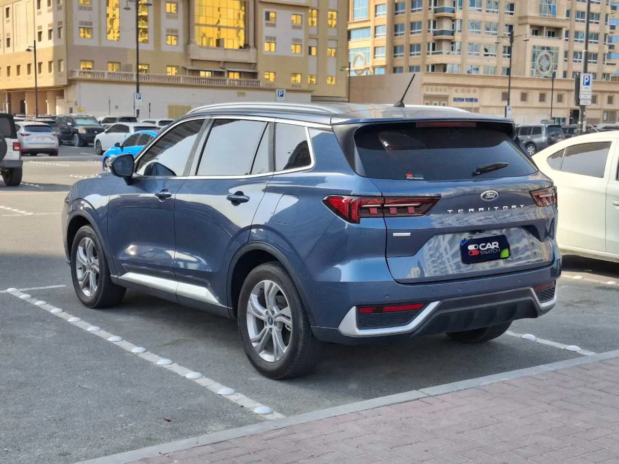 Car image 7