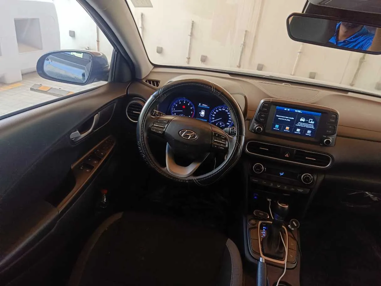 Car image 21