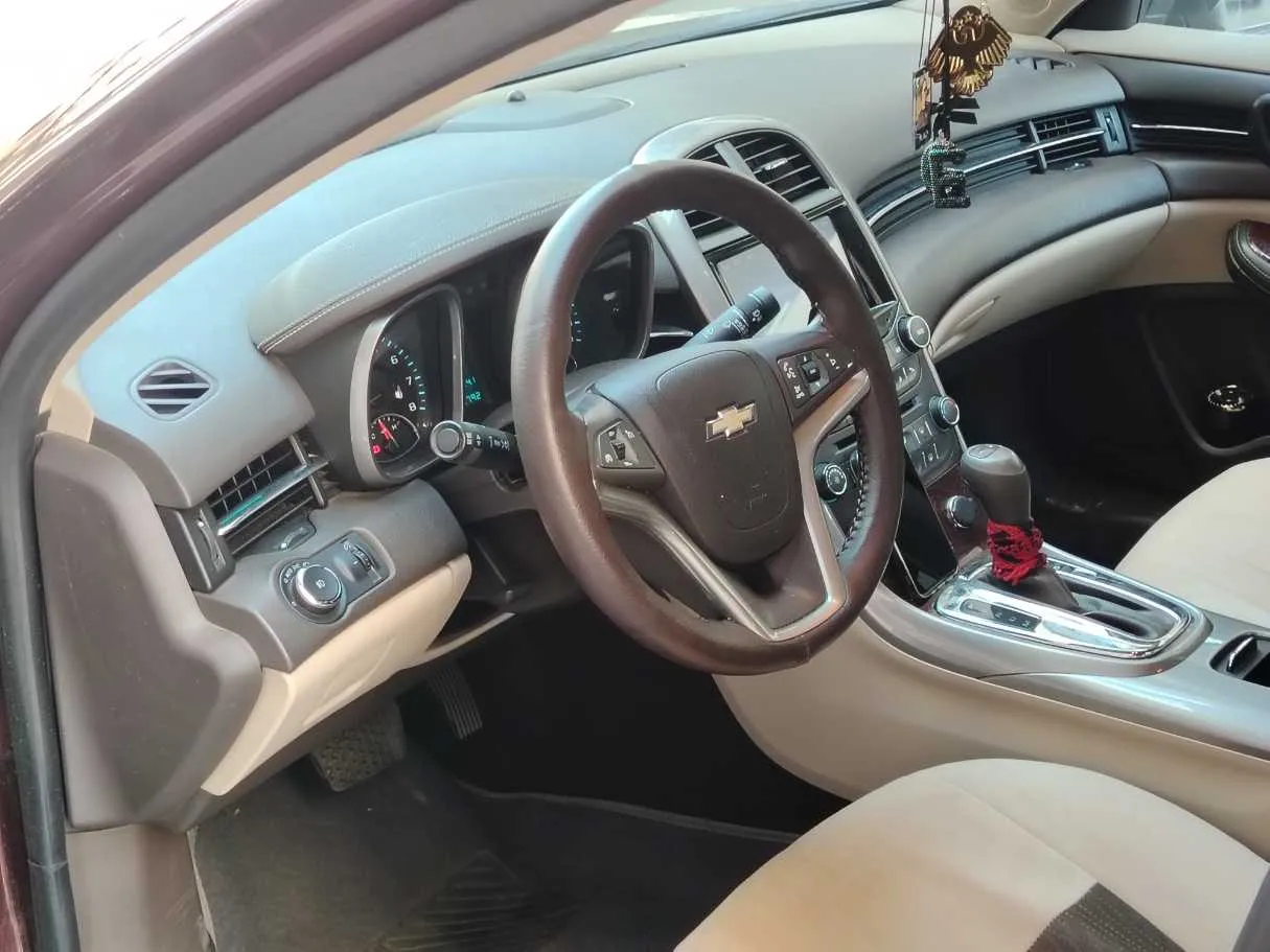 Car image 13