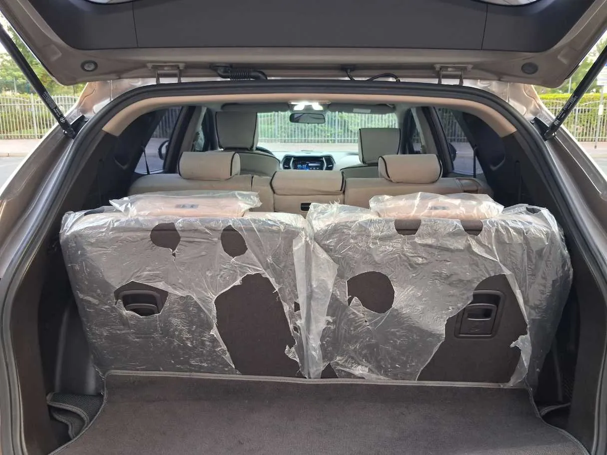 Car image 22