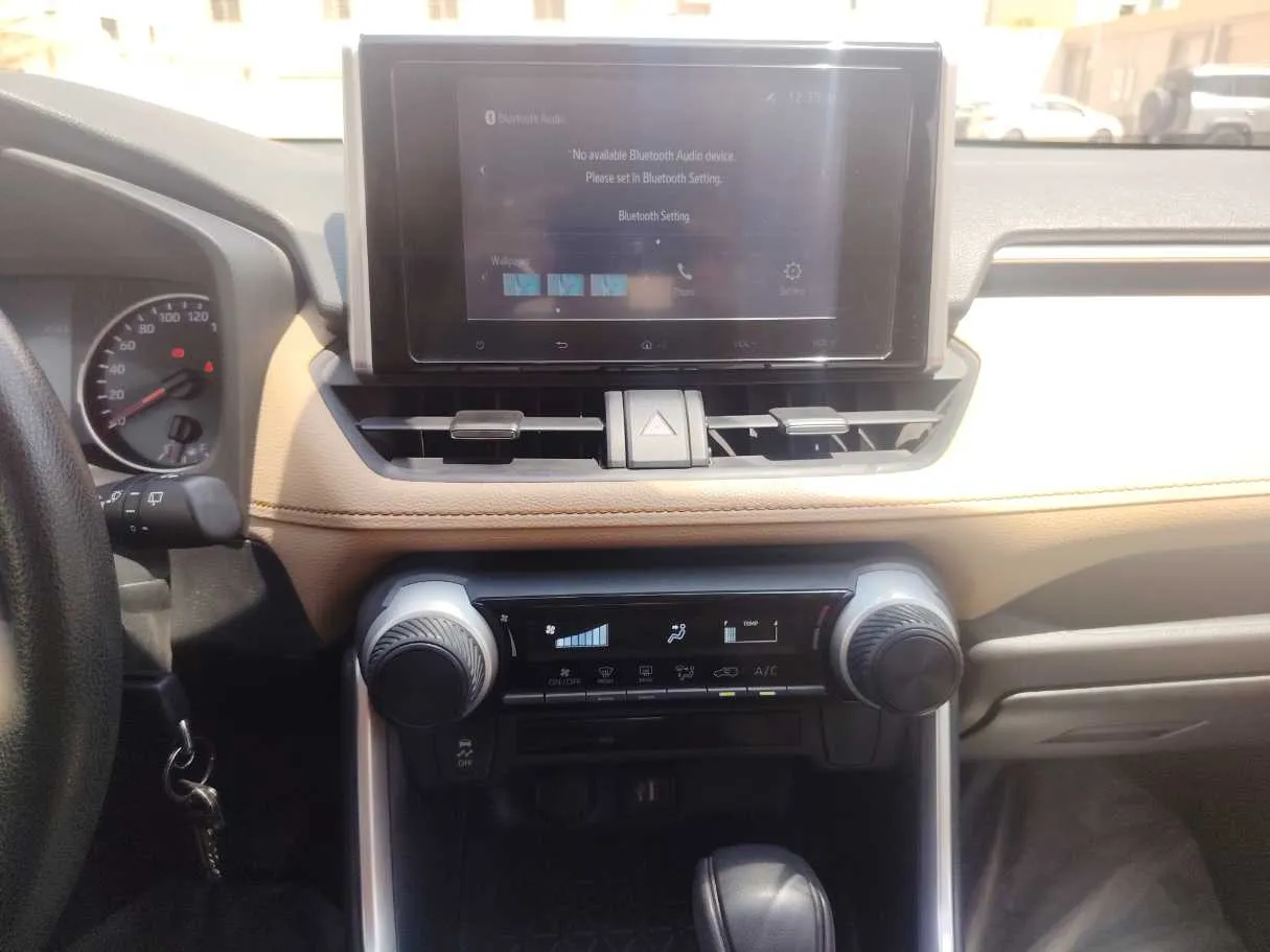Car image 21