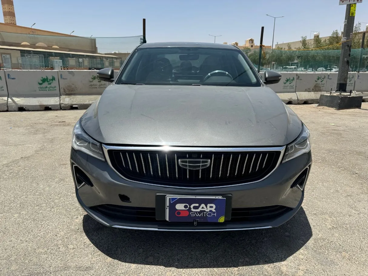 Car image 2