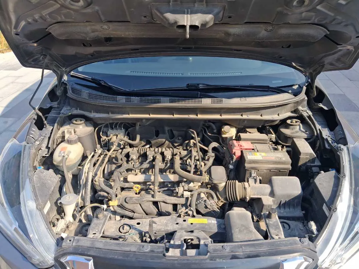 Car image 21
