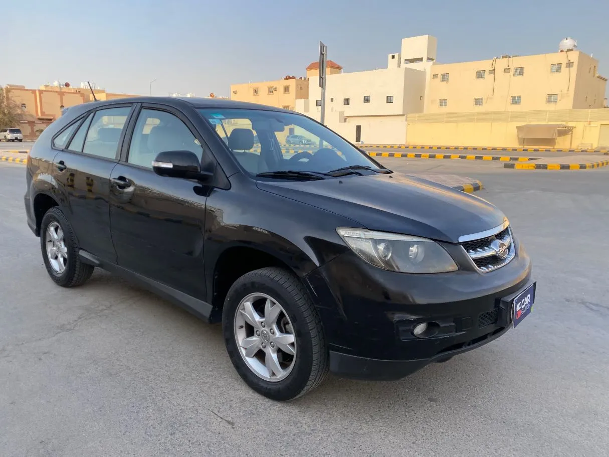 Car image 3