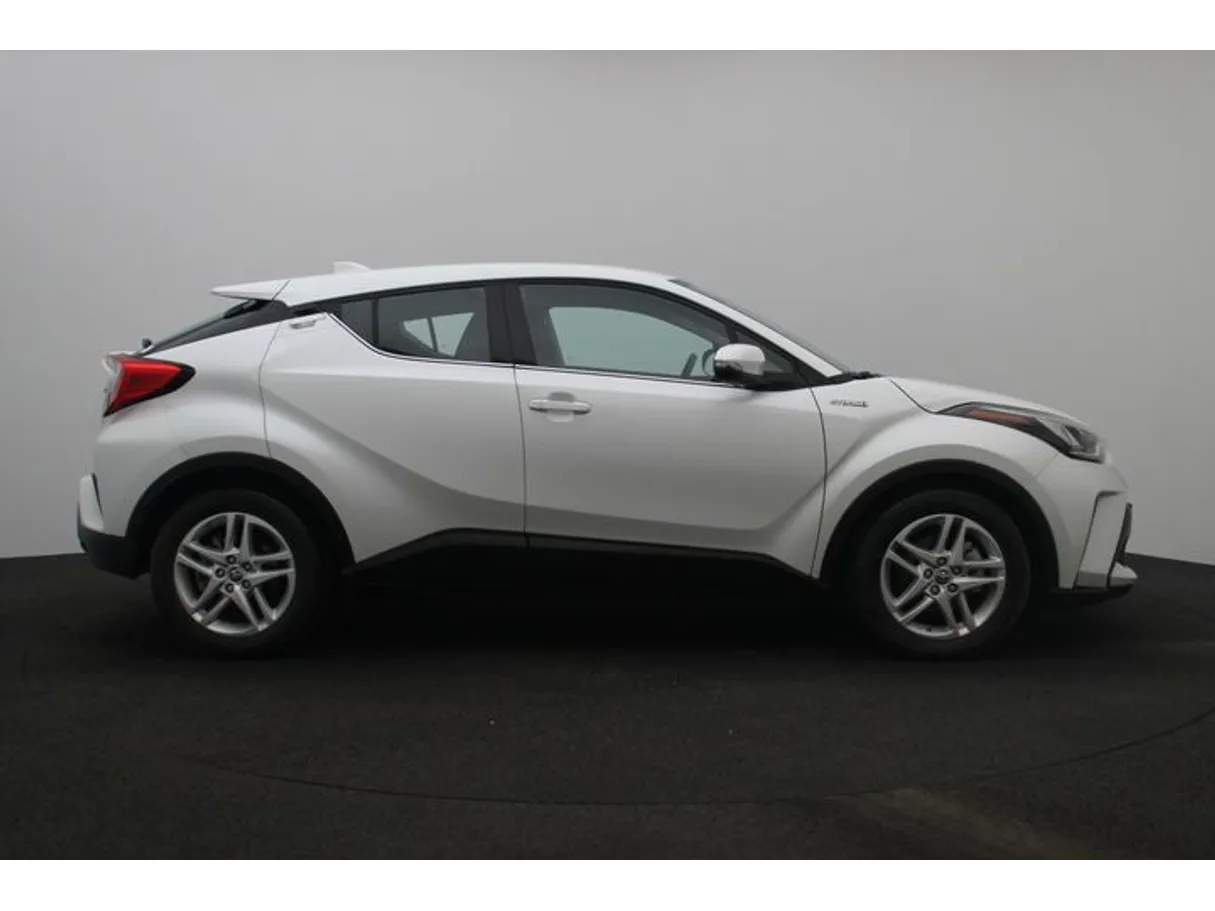 Car image 13