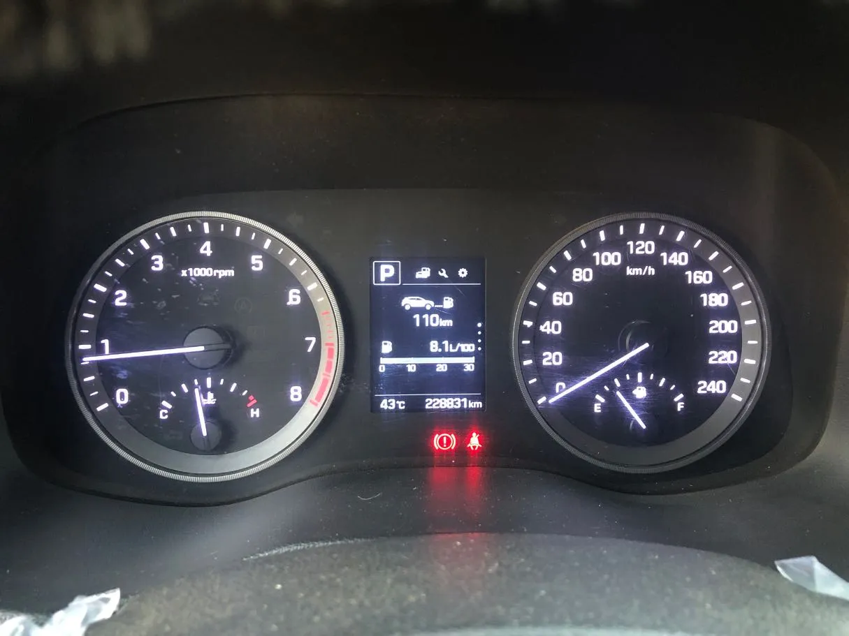 Car image 20