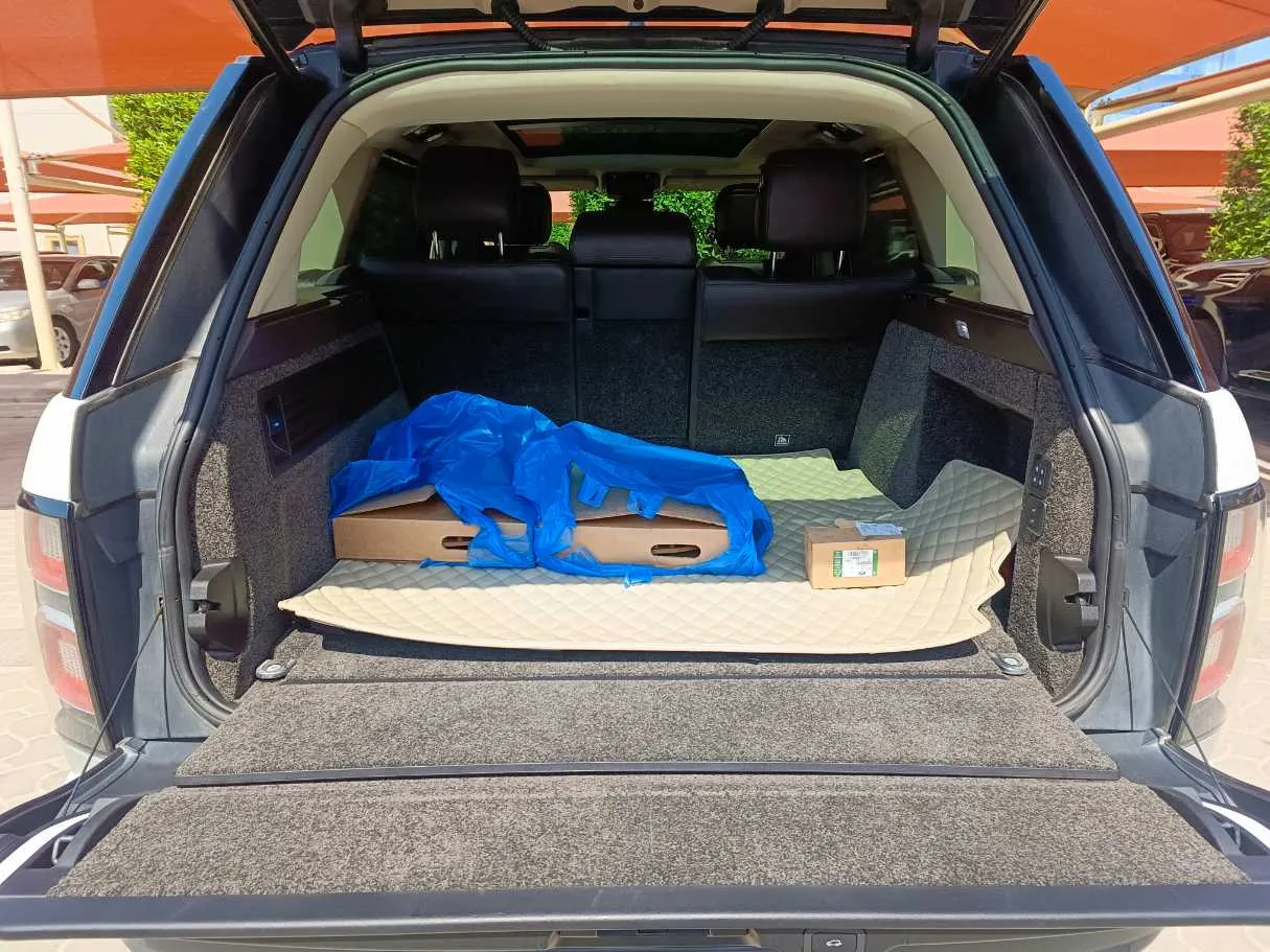 Car image 34