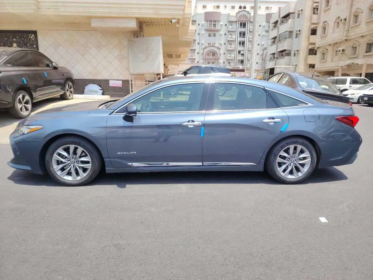 Car image 7