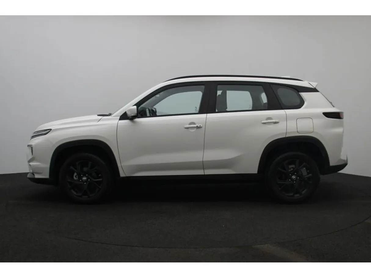 Car image 3