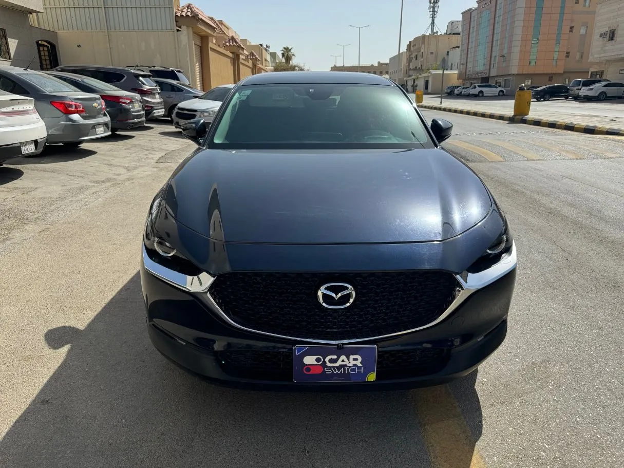 Car image 2