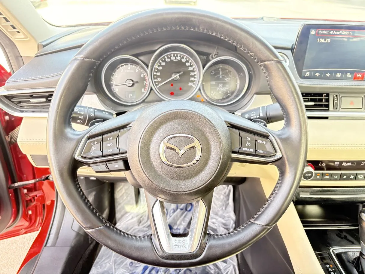 Car image 23