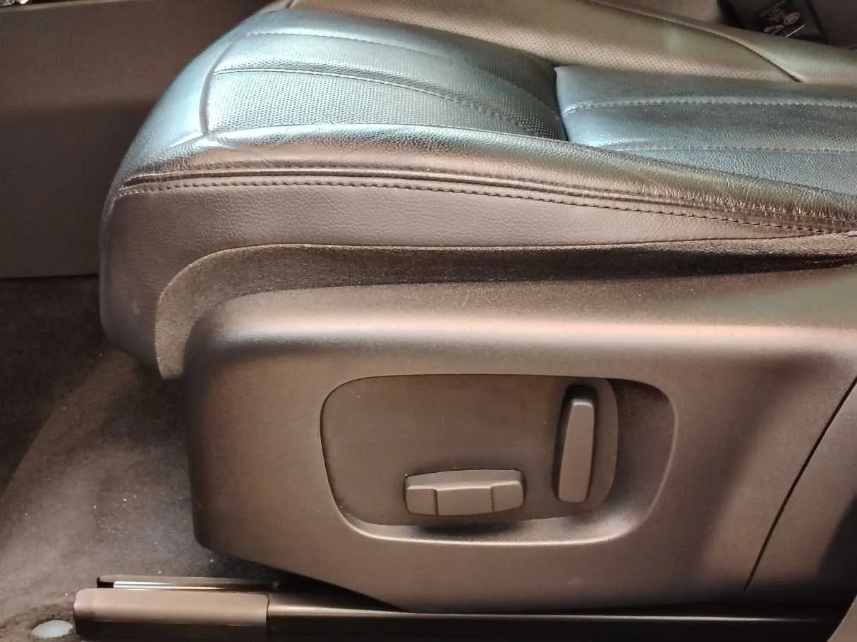 Car image 31