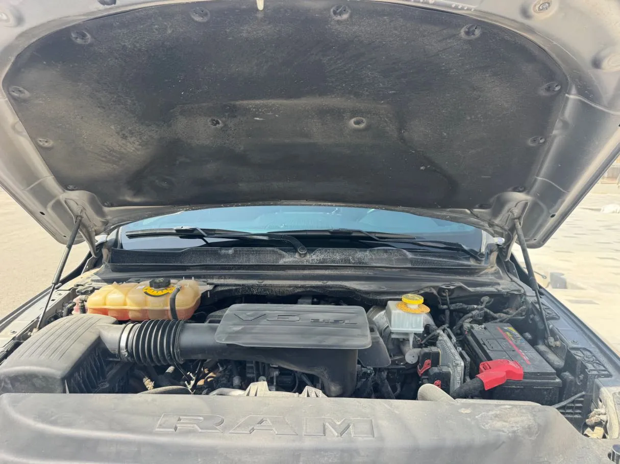 Car image 22