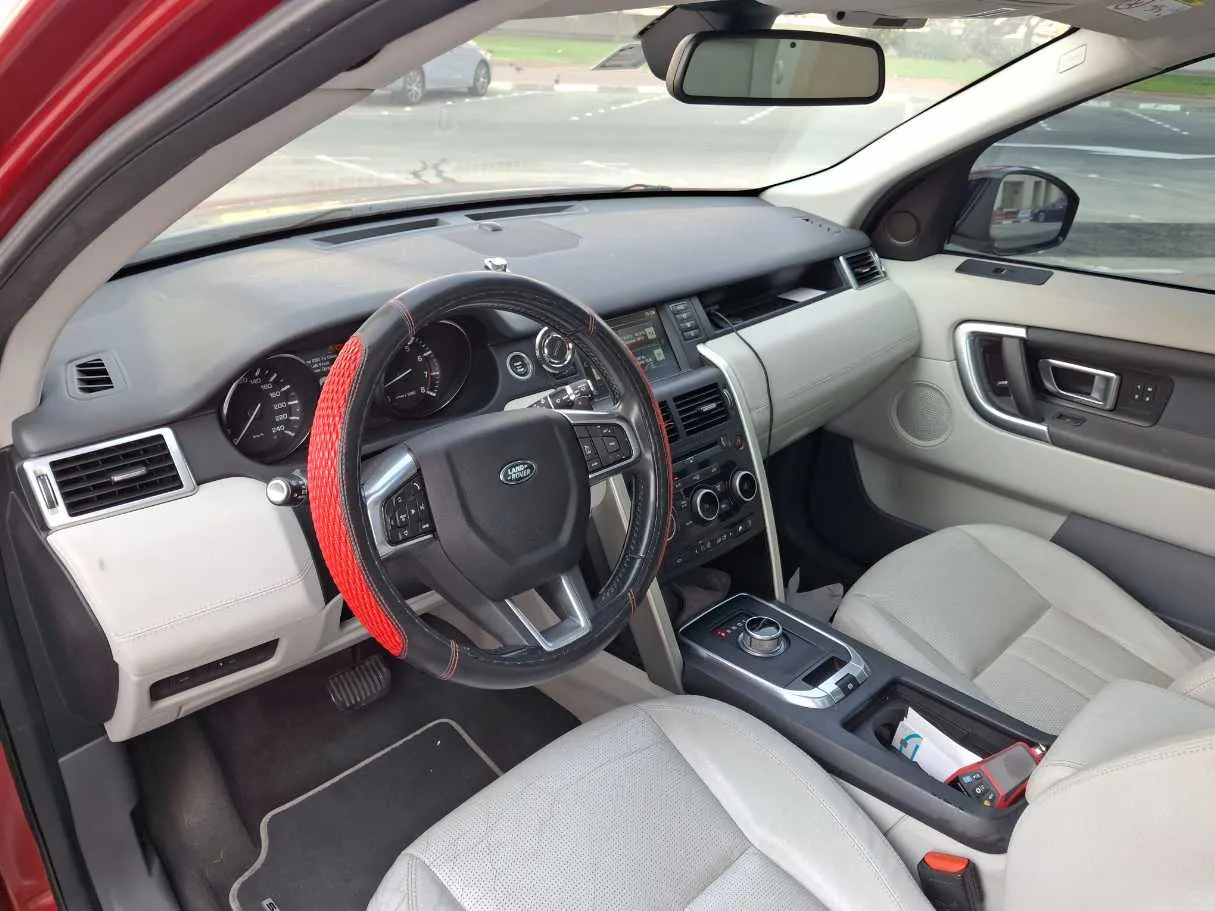 Car image 11