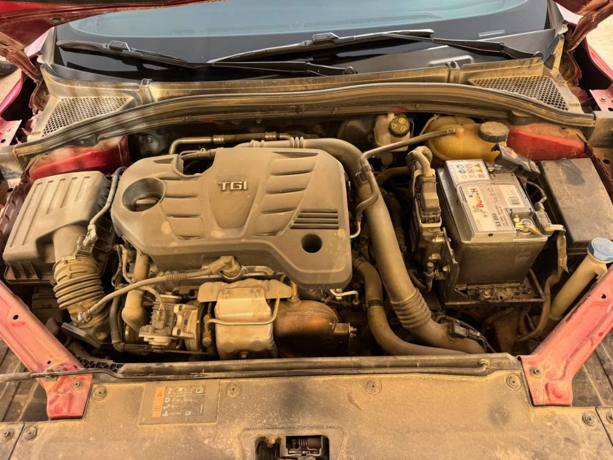Car image 21