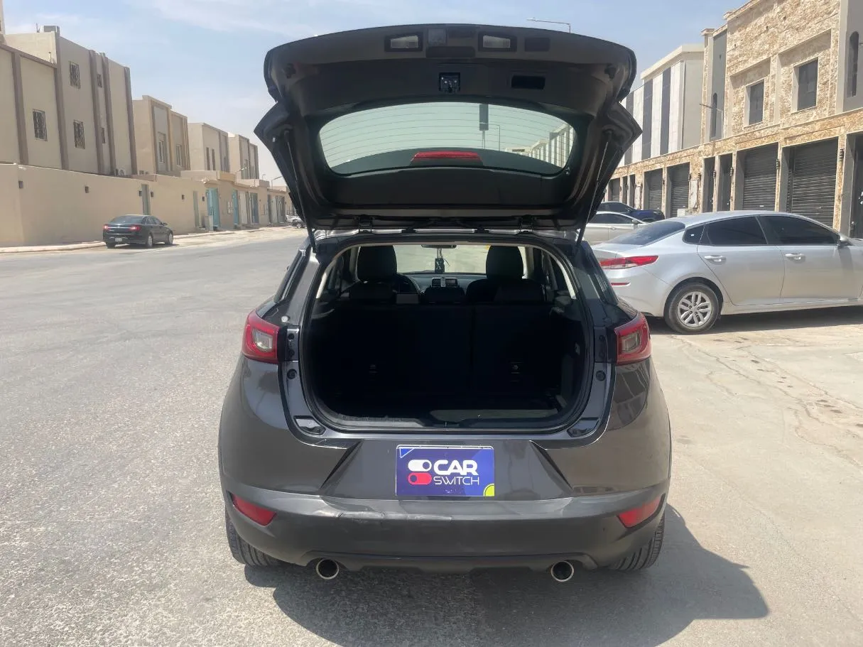 Car image 22