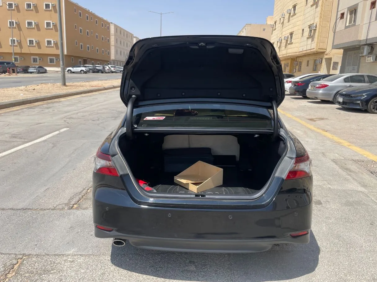 Car image 22