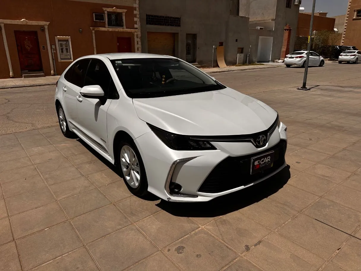 Car image 3