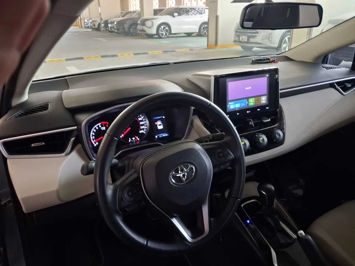 Car image 11